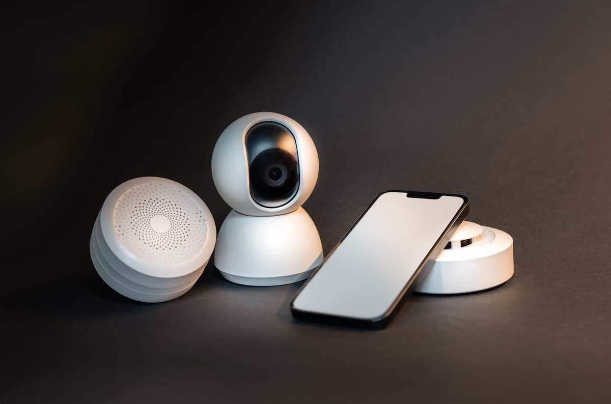Connected smart camera, sensor and phone arranged together